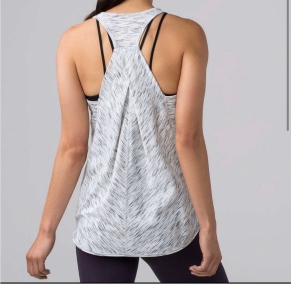 2/$40 Lululemon essential tank white ash heather gray white tank top size 4 - Picture 2 of 7